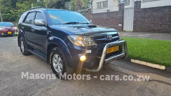 Picture of Toyota Fortuner 2008