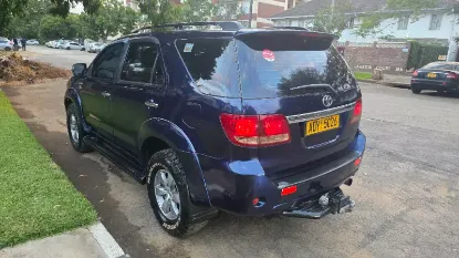 Picture of Toyota Fortuner 2008
