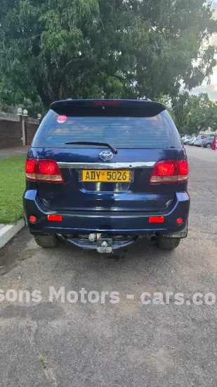 Picture of Toyota Fortuner 2008