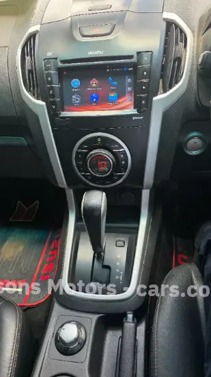 Picture of Isuzu KB300 2017
