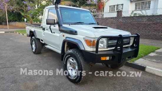 Picture of Toyota Land Cruiser 2016