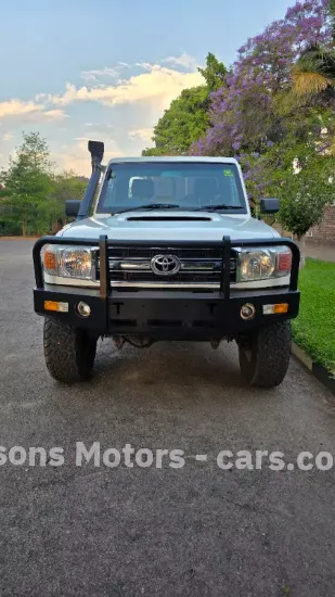 Picture of Toyota Land Cruiser 2016