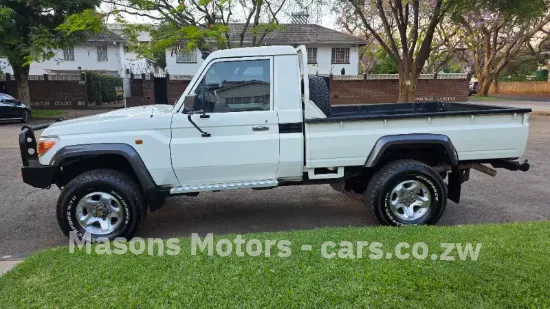 Picture of Toyota Land Cruiser 2016