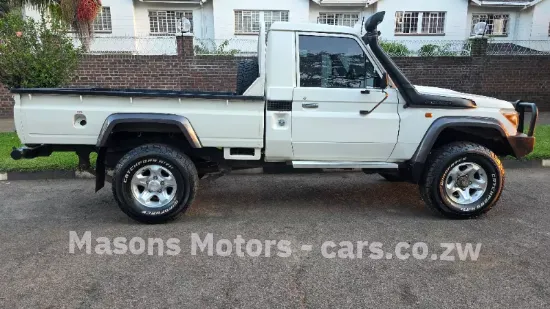 Picture of Toyota Land Cruiser 2016