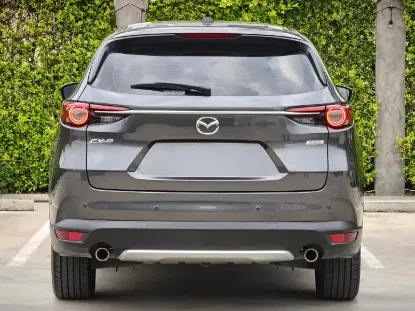 Picture of 3 seat row Mazda CX-8 for hire!