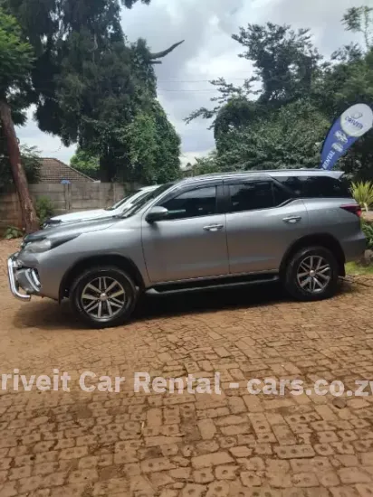 Picture of TOYOTA Fortuner GD6 8 SEATER $160