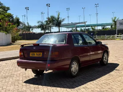 Picture of Hyundai Excel 1998