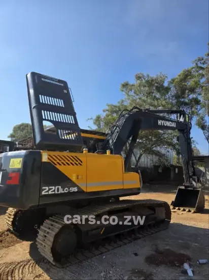 Picture of Hyundai 220 2022