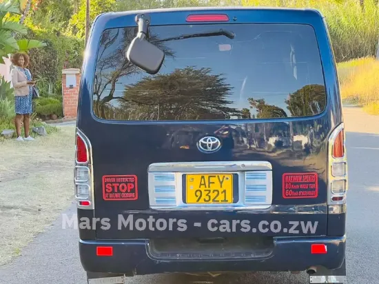 Picture of Toyota Hiace 2015