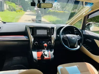 Picture of Toyota Vellfire 2018