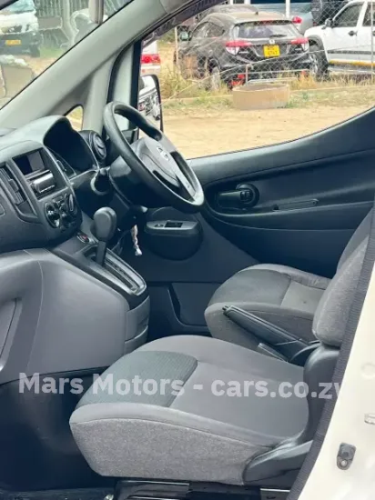 Picture of Nissan NV200 2019