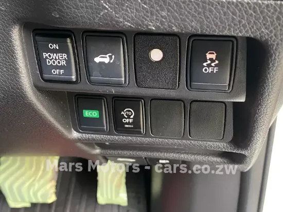 Picture of Nissan X-Trail 2019