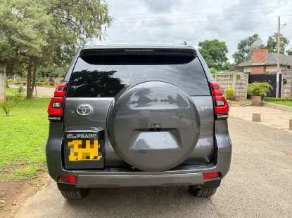 Picture of Toyota Land Cruiser Prado 2020