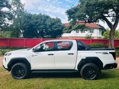Picture of Toyota Hilux 2026