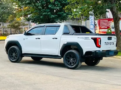 Picture of Toyota Hilux 2026