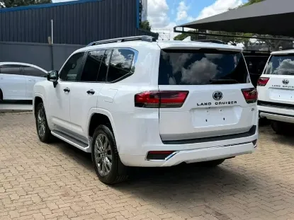 Picture of Toyota Land Cruiser 2024