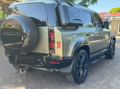 Picture of Land Rover Defender 2025
