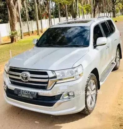 Picture of Toyota Land Cruiser 2020