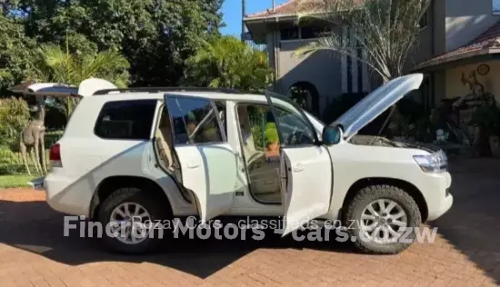 Picture of Toyota Land Cruiser 2020
