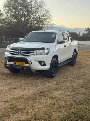 Picture of Toyota Hilux 2017