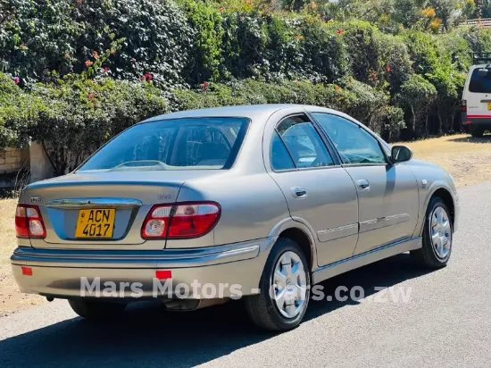 Picture of Nissan Bluebird Sylphy 2003