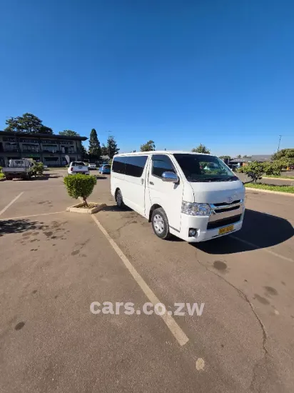 Picture of Toyota Hiace 2017