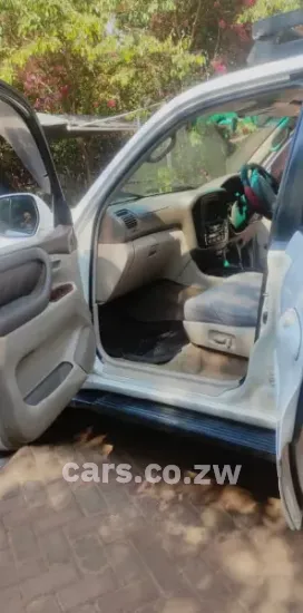Picture of Toyota Land Cruiser 2000
