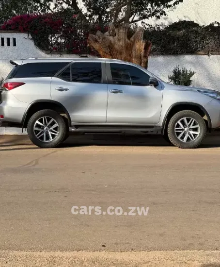 Picture of Toyota Fortuner 2020