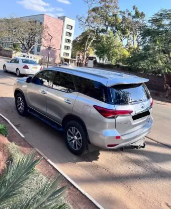 Picture of Toyota Fortuner 2020