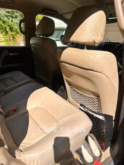 Picture of Toyota Land Cruiser 2008