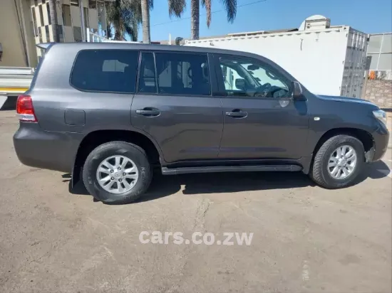Picture of Toyota Land Cruiser 2012