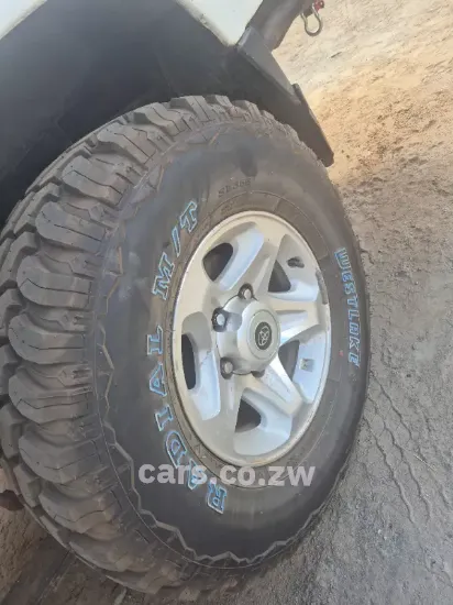 Picture of Toyota Land Cruiser 2009