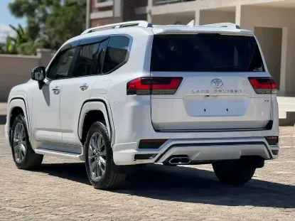 Picture of Toyota Land Cruiser 2024