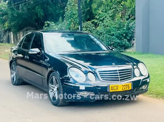 Picture of Mercedes Benz E-Class 2009