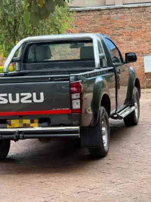 Picture of Isuzu KB250 2017
