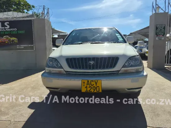 Picture of Toyota Harrier 1999