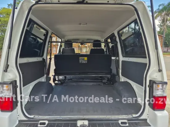 Picture of Mazda Bongo 2018