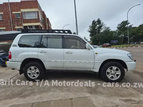 Picture of Toyota Land Cruiser 2002