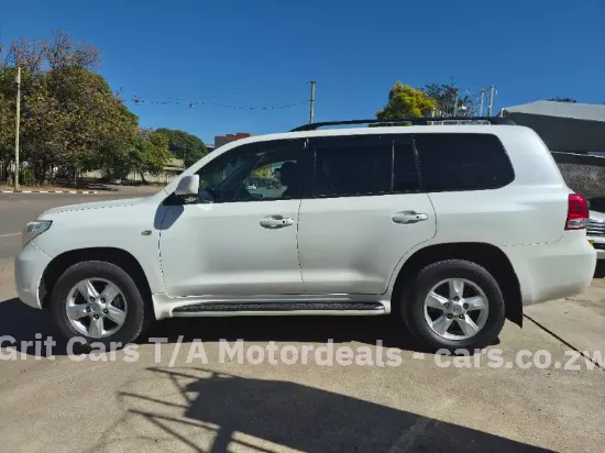 Picture of Toyota Land Cruiser 2009