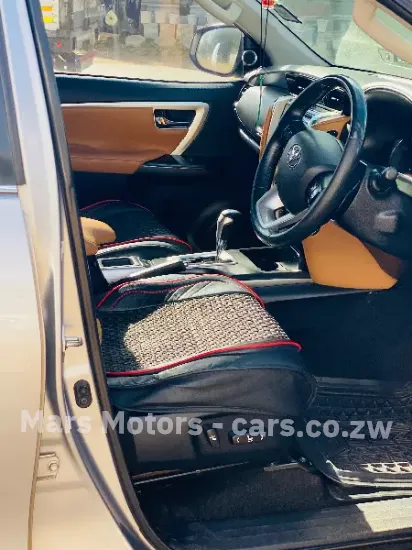 Picture of Toyota Fortuner 2017