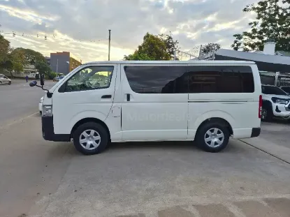 Picture of Toyota Hiace 2017