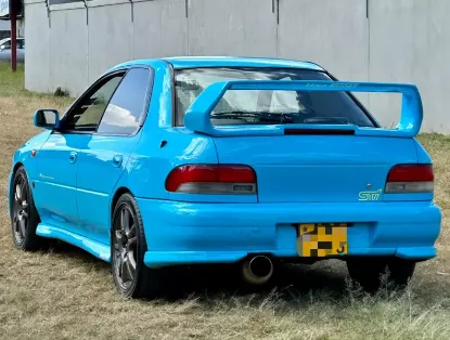 Picture of Subaru 1996