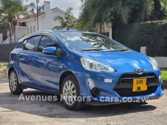 Picture of Toyota Aqua 2016