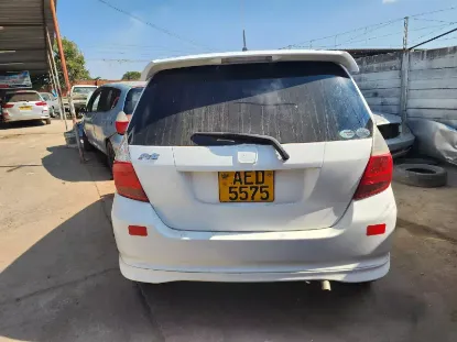 Picture of Honda Fit 2001