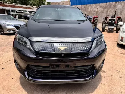 Picture of Toyota Harrier 2014