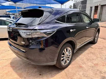 Picture of Toyota Harrier 2014