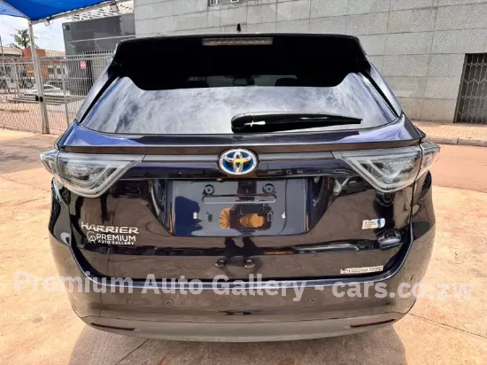 Picture of Toyota Harrier 2014