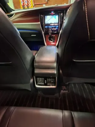 Picture of Toyota Harrier 2014