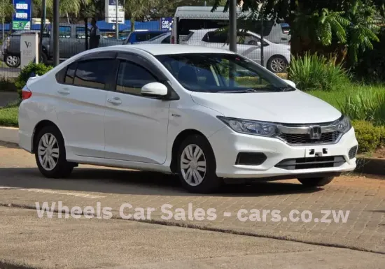 Picture of Honda Grace 2018