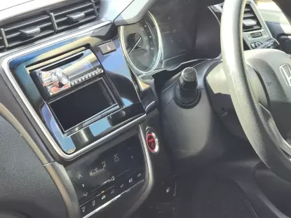 Picture of Honda Grace 2018